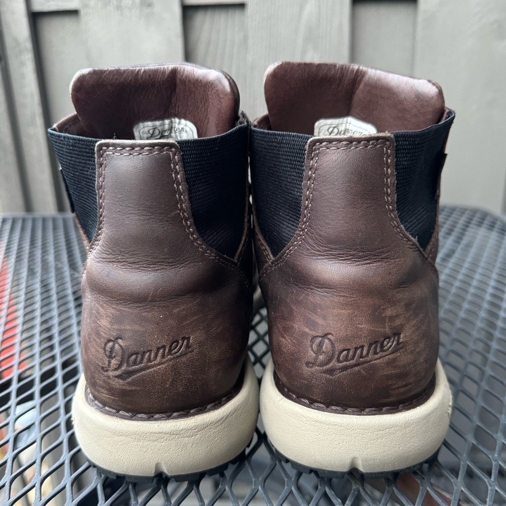 Leather Danner boots GoreTex waterproof w Vibram sole men’s size 7 women’s 8.5. - Picture 5 of 9